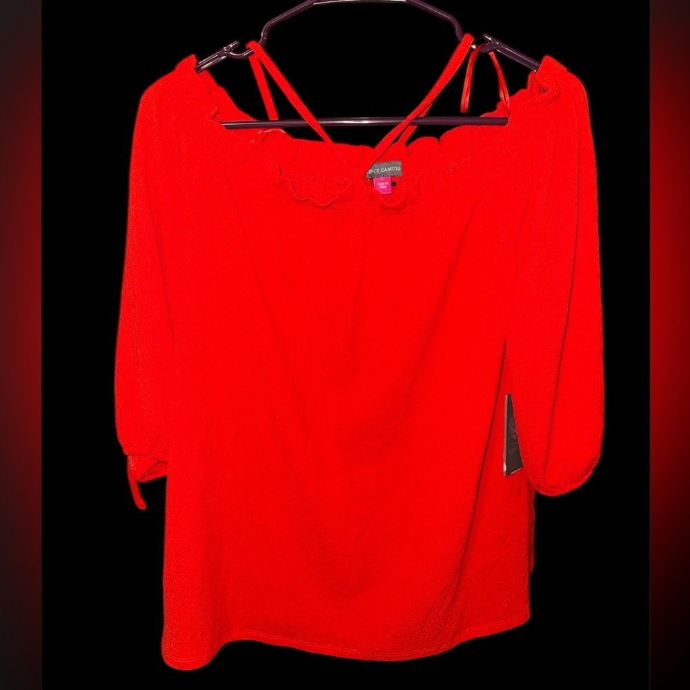 NWT Vince Camuto Off-Shoulder Red Top - Picture 2 of 6